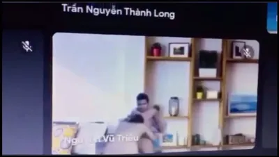 Học online quên không tắt camera lộ cảnh nhân tình đang bú mút